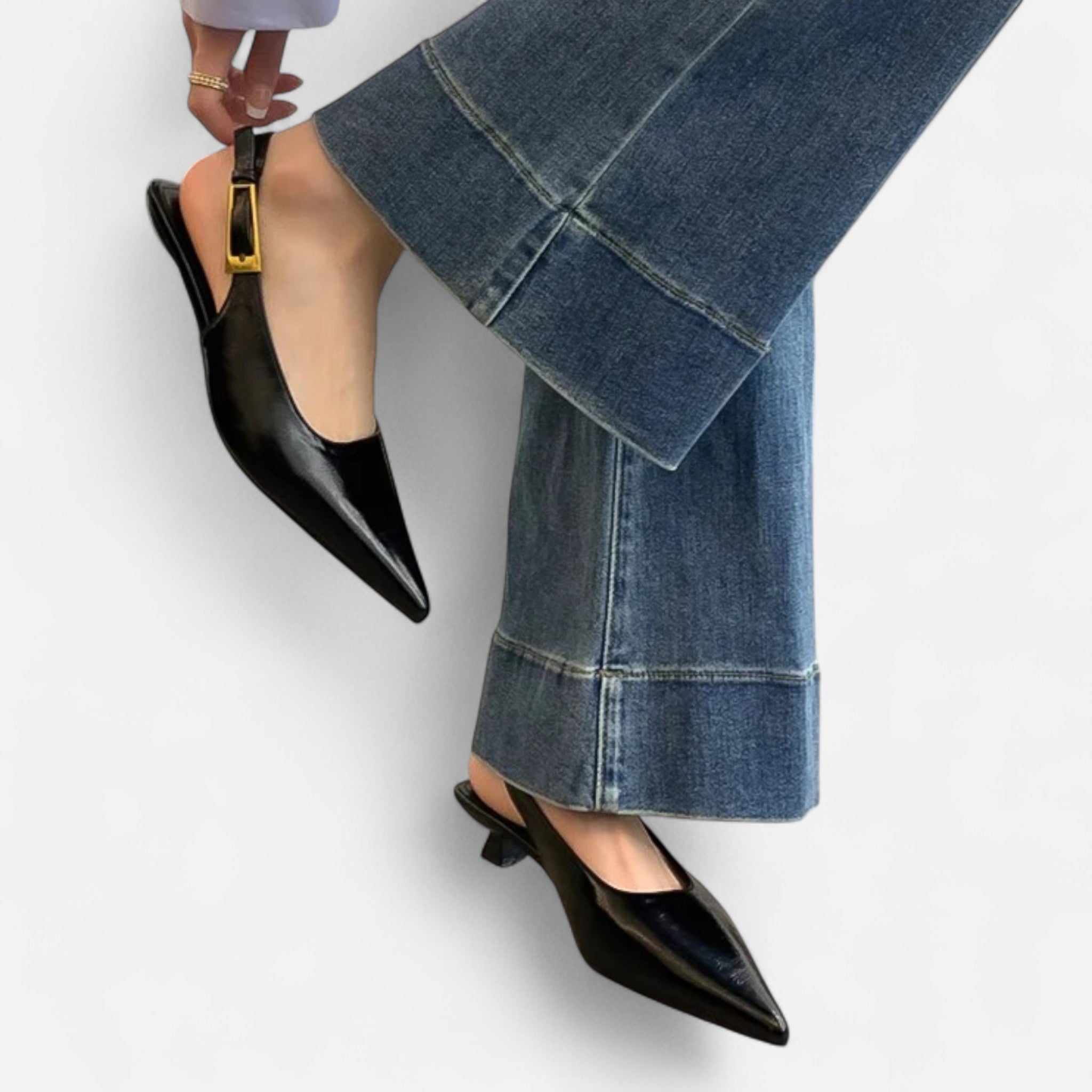 Lanemont’s Boutique | Women’s Pointed Toe Slingback Heels