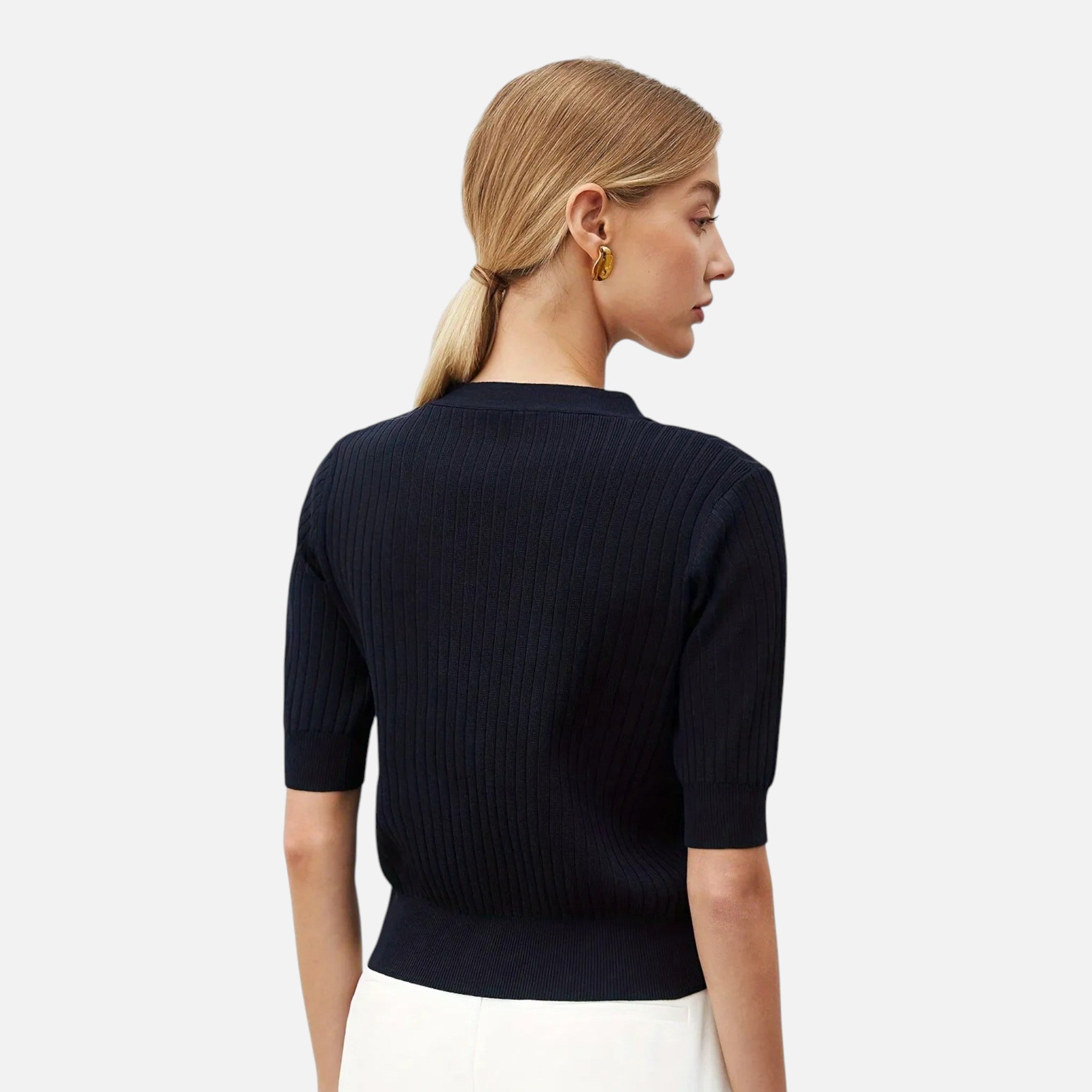 Lanemont’s Boutique | Women’s Short V-Neck Cardigan